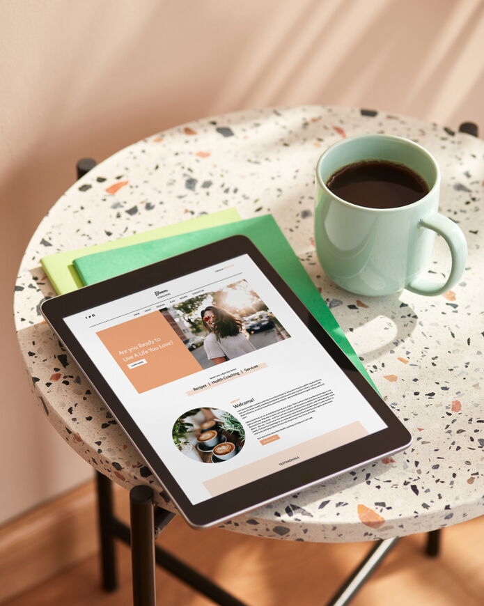 des-624_stocksy_2136427_v2_1